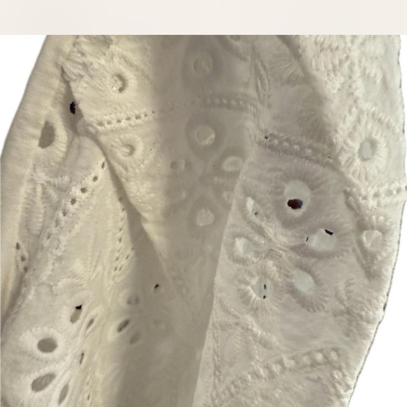 Zara White Eyelet lace ruffled sleeve Women's Top - Picture 4 of 6